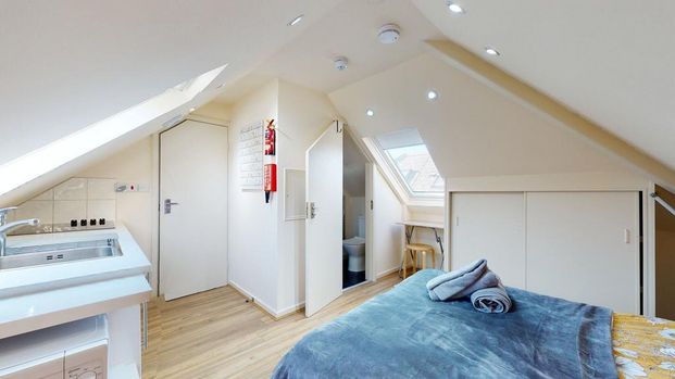 Studio to rent - Photo 1