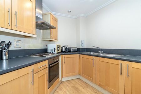 2 bedroom apartment to rent - Photo 3