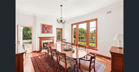 Grand Family Estate with Pool and Garden Sanctuary - Photo 3