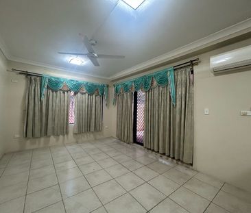 Spacious Living in the Heart of Blacktown - Photo 2