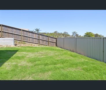11A Carter Street, Pacific Pines, Qld 4211 - Photo 4
