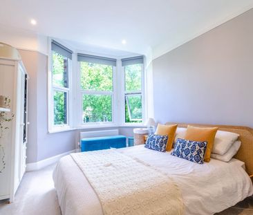 2 Bed Flat, East Dulwich Road, SE22 - Photo 3