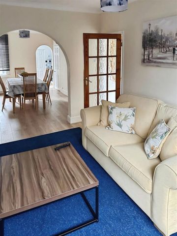 Liverpool Road, Watford - Photo 2