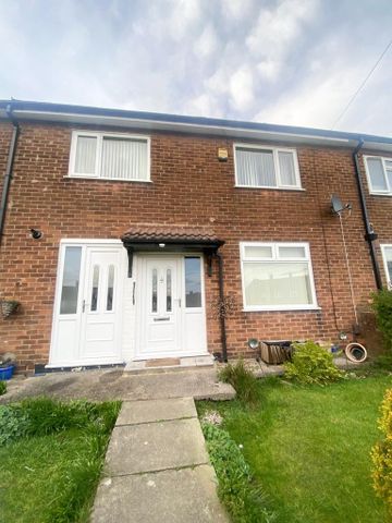 3 bedroom terraced house to rent - Photo 3
