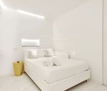 2041 Two-Bedroom Apartment Available in Las Boas, Ibiza for rent - Photo 3