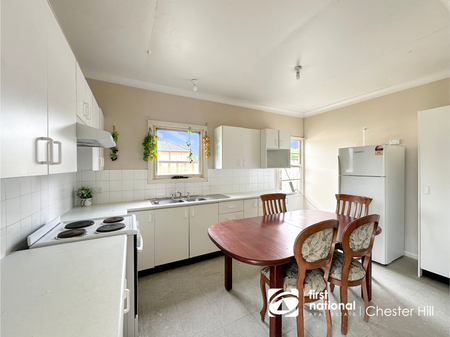 Great Location! - Photo 3