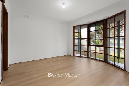 “Expansive Family Home with Fully Self-Contained 3 Bedroom Unit” - Photo 2