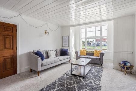 3 bedroom semi-detached house to rent - Photo 3