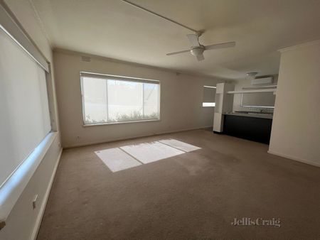 1/40 Dundas Street, Thornbury - Photo 2