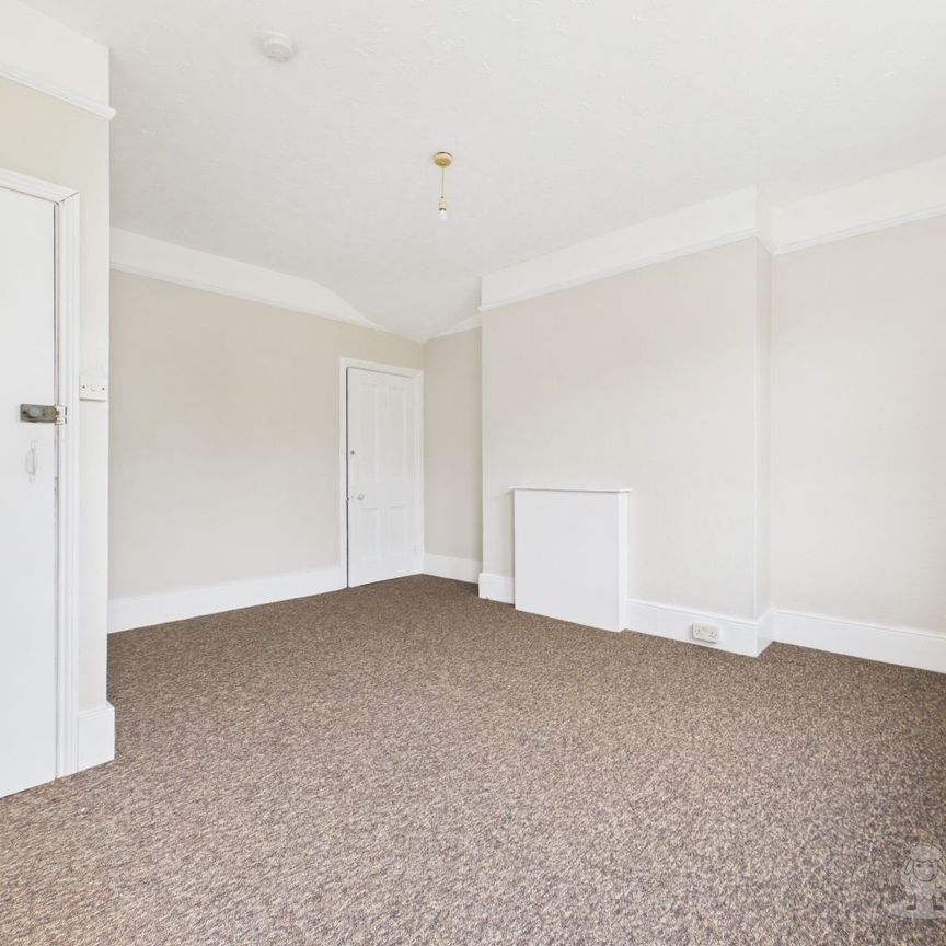 House Share - Photo 1