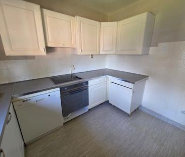 Location Appartement 4 pièces 90m² LE CREUSOT 71200 - Photo 2