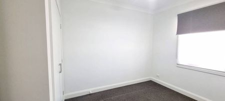 Modern Charm - Photo 4