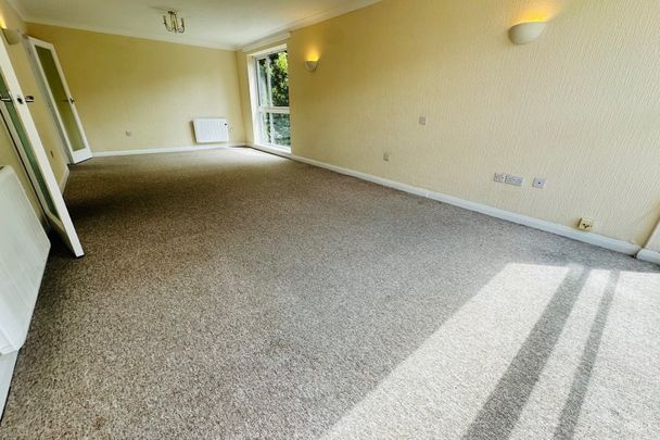 Wimborne Road, BOURNEMOUTH - Photo 1