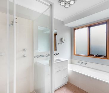 7B Propsting St, Curtin ACT 2605 - House For Rent | Domain - Photo 1