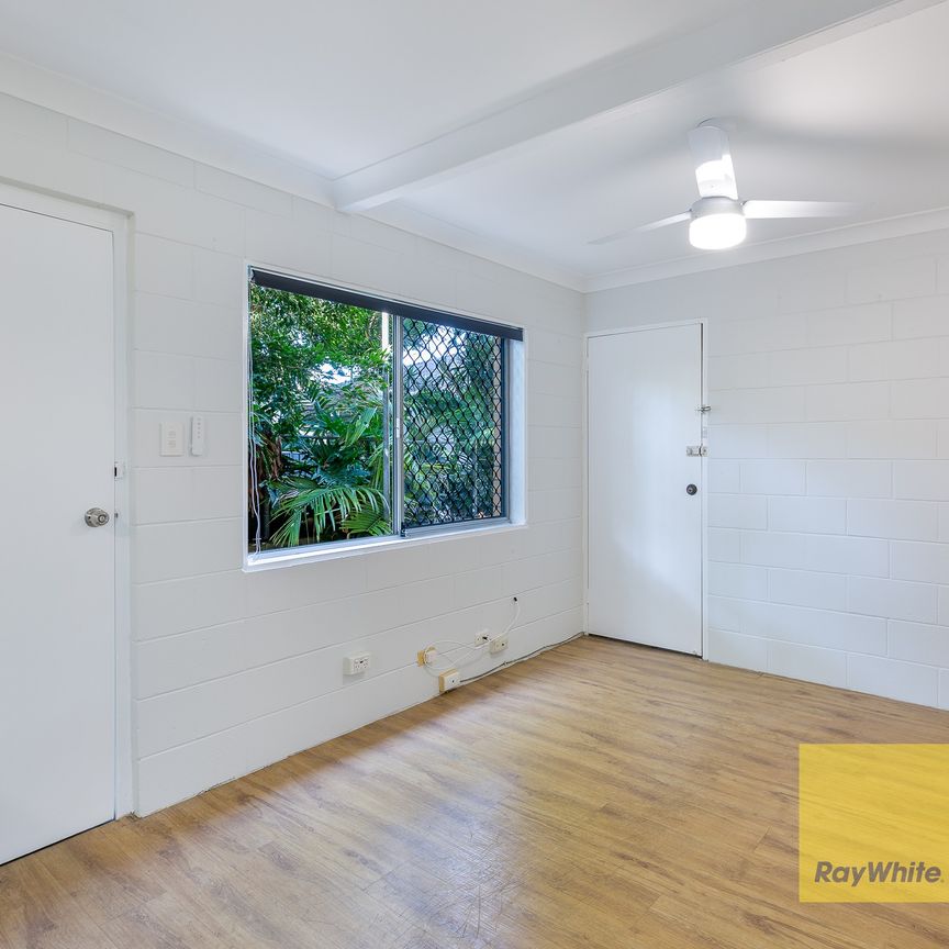 $560 per week / $2,240 Bond - Photo 1