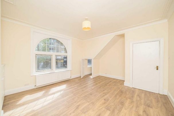 2 bedroom flat to rent - Photo 1