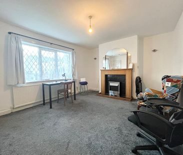 3 bedroom end of terrace house to rent - Photo 1