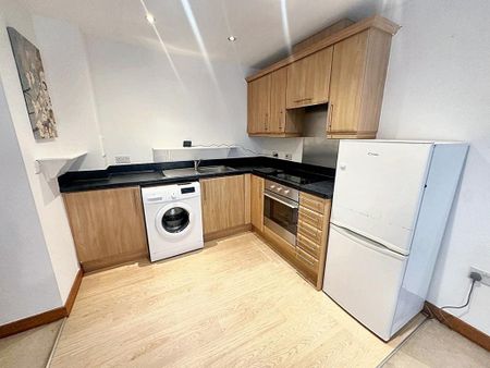 1 bedroom flat to rent - Photo 4