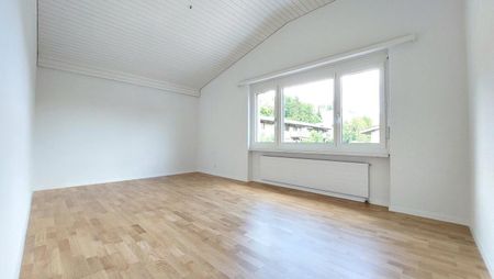 TEILSANIERT: 3.5-ZW à 70 m² im EG - Foto 2