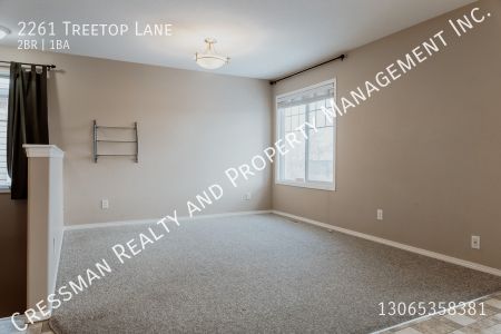 2 Bedroom 1 Bath UPPER LEVEL Condo - Photo 5