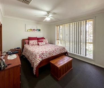 Charming Family Home in Dubbo - Photo 6