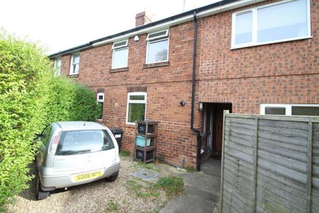 2 bedroom terraced house to rent - Photo 3