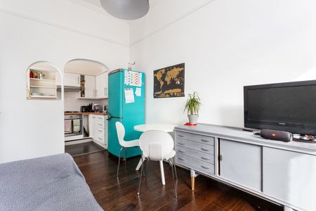 2 Bed Flat, Putney High Street, SW15 - Photo 2