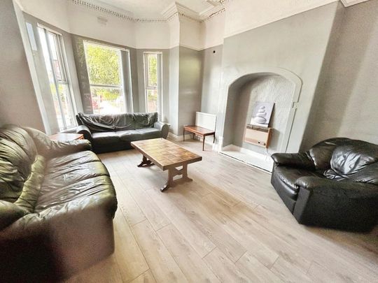 7 bedroom semi-detached house to rent - Photo 1