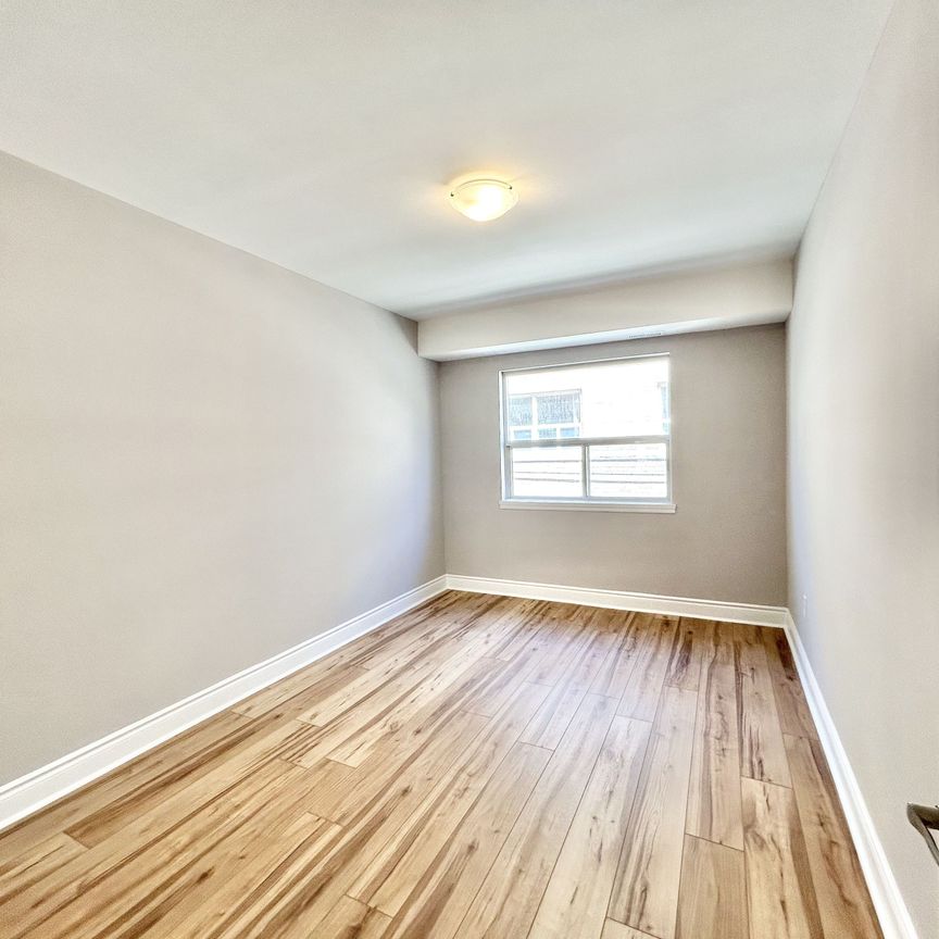 For Lease - 11 Thirty Third Street Unit# 204, Toronto, Ontario - Photo 1