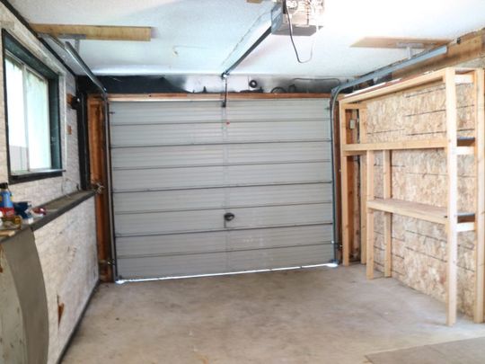 $2250 / 4 BED – 2200FT2 - Photo 1