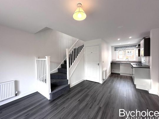 2 bedroom terraced house to rent - Photo 1