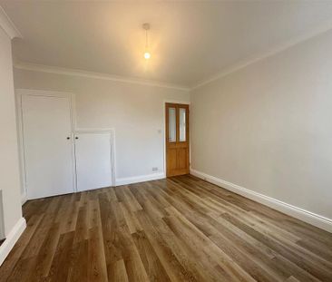 2 bedroom detached house to rent - Photo 4