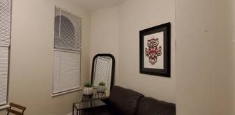 Micro-unit Gastown 190sqft - Photo 2