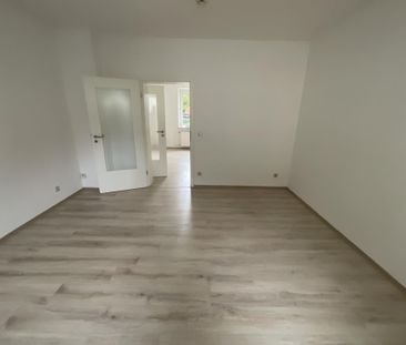 2-Zimmer-Wohnung in Herten Westerholt mit Laminat und Tapeten - Photo 1