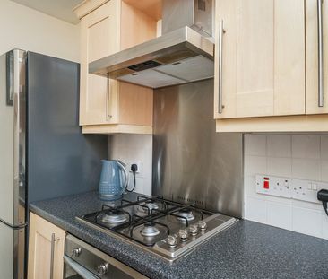 2439L - Restalrig Drive, Edinburgh, EH7 6JX - Photo 1