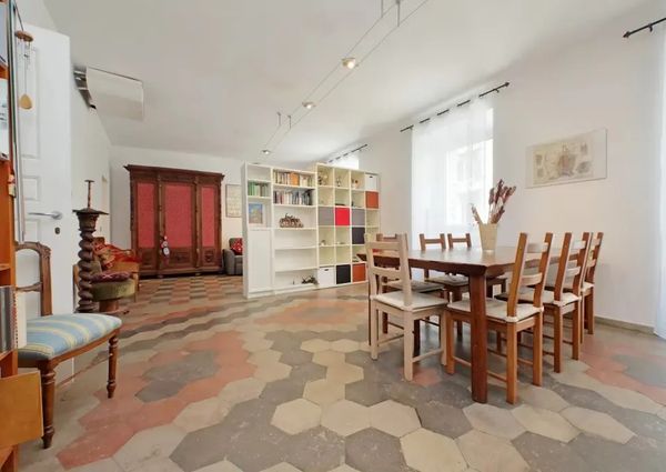 Via Cavour, Rome, Lazio 00184