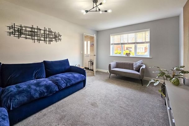 5 bedroom detached house to rent - Photo 1