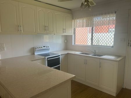 Two Bedroom Unit - Photo 4