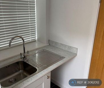 3 bedroom bungalow to rent - Photo 4