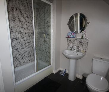 3 bedroom semi-detached house to rent - Photo 5