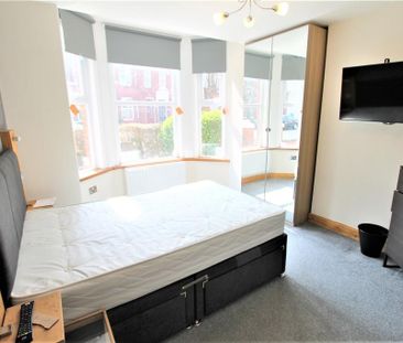 1 bedroom in a house share to rent - Photo 4