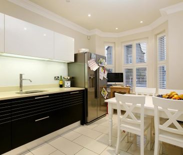 4 bedroom semi-detached house to rent - Photo 6