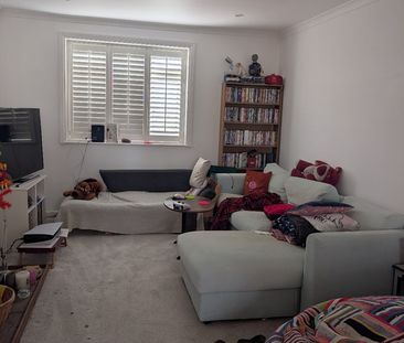 Room in a Shared Flat, Lonsdale Road, SW13 - Photo 1