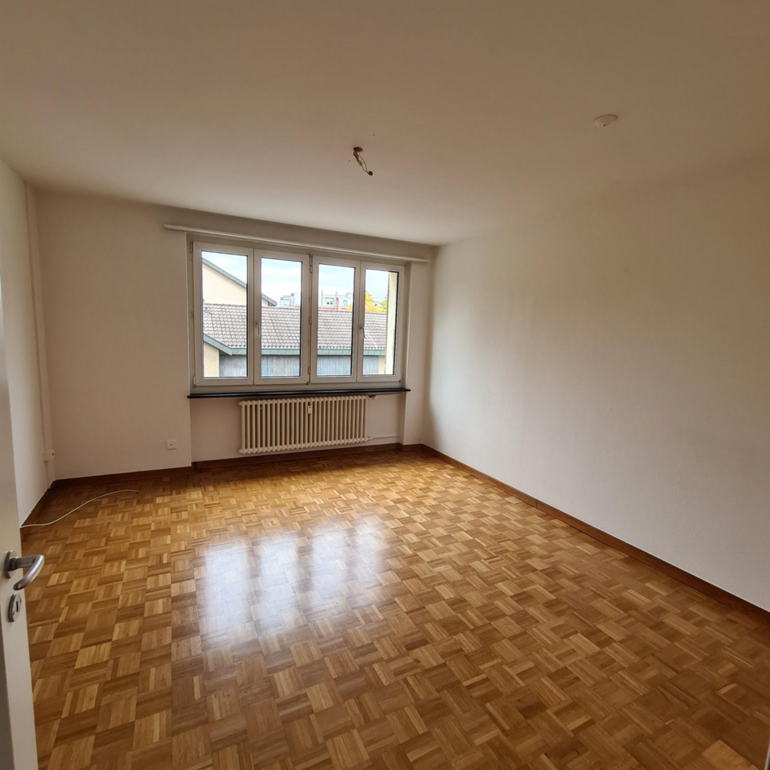 Sonnige, helle Wohnung sucht Mieter! - Foto 1