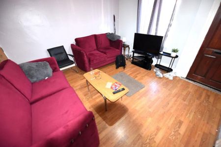 5 bedroom house to rent - Photo 2