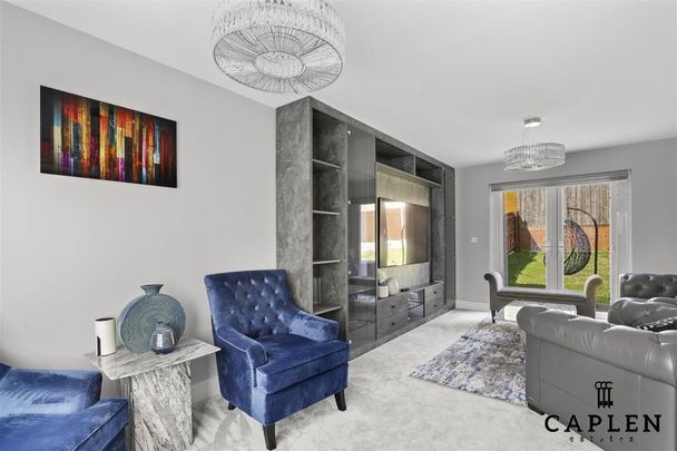 5 bedroom detached house to rent - Photo 1