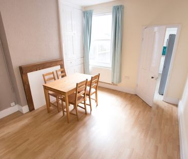 2 Bed Terraced House, Laxey Road, B16 - Photo 3