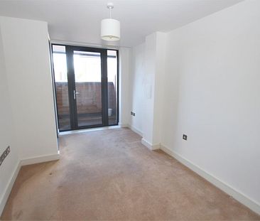 1 bedroom Apartment to let - Photo 1