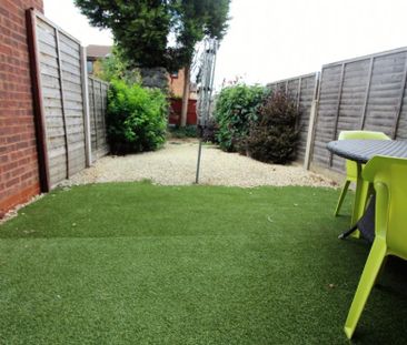 2 bedroom townhouse to rent - Photo 1