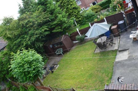 3 bedroom semi-detached house to rent - Photo 4